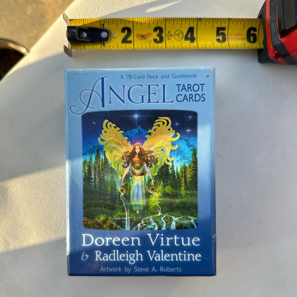 Angel Tarot Cards by Doreen Virtue - Picture 2 of 5